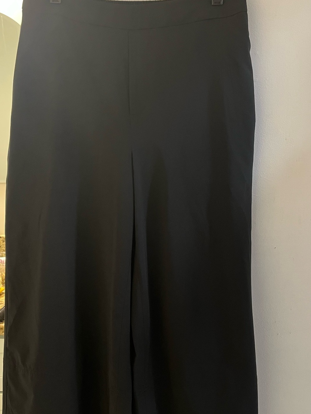 Banana Republic Black Wide-Leg Cropped Pants - Picture 2 of 9